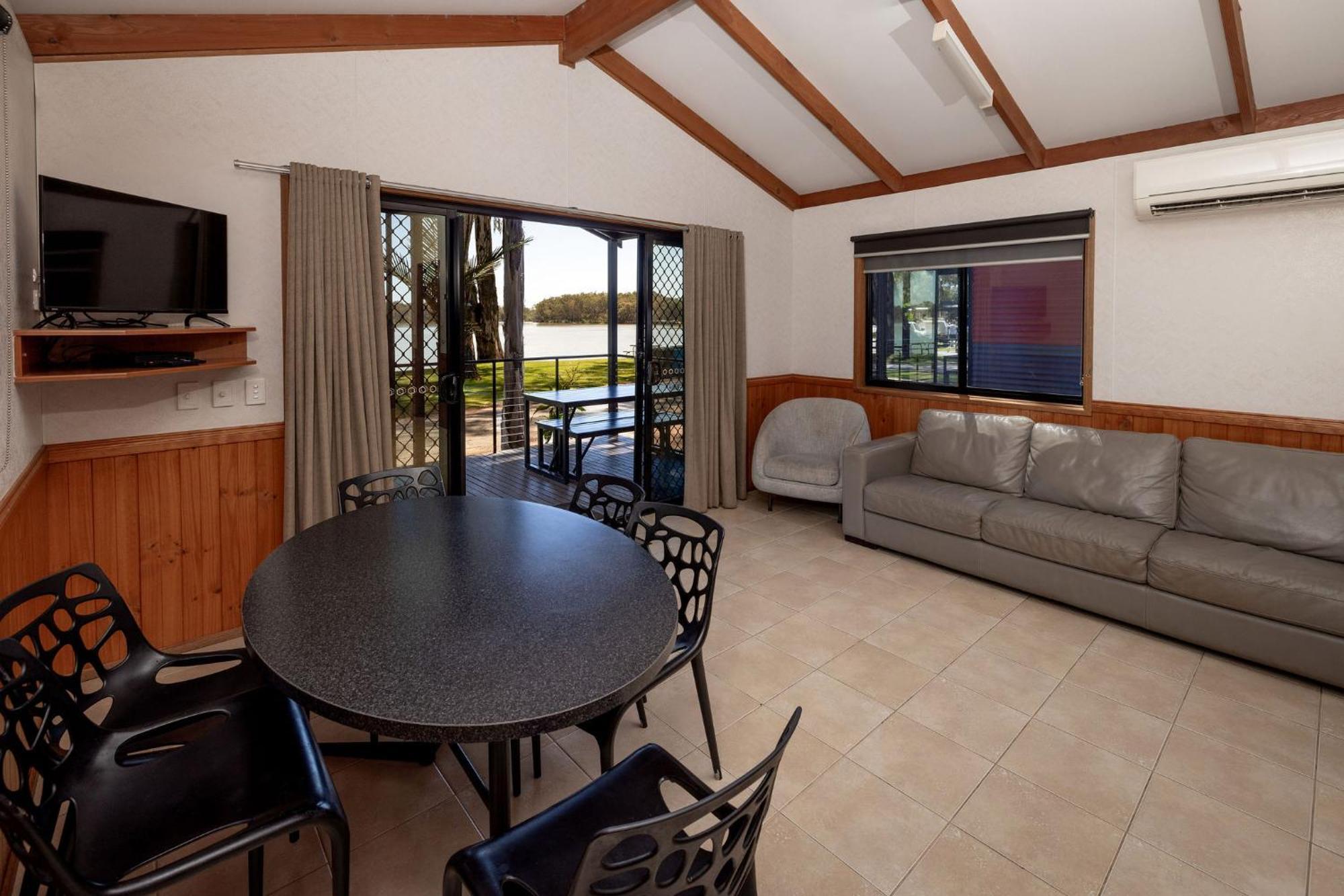 Big4 Renmark Riverfront Holiday Park Екстер'єр фото