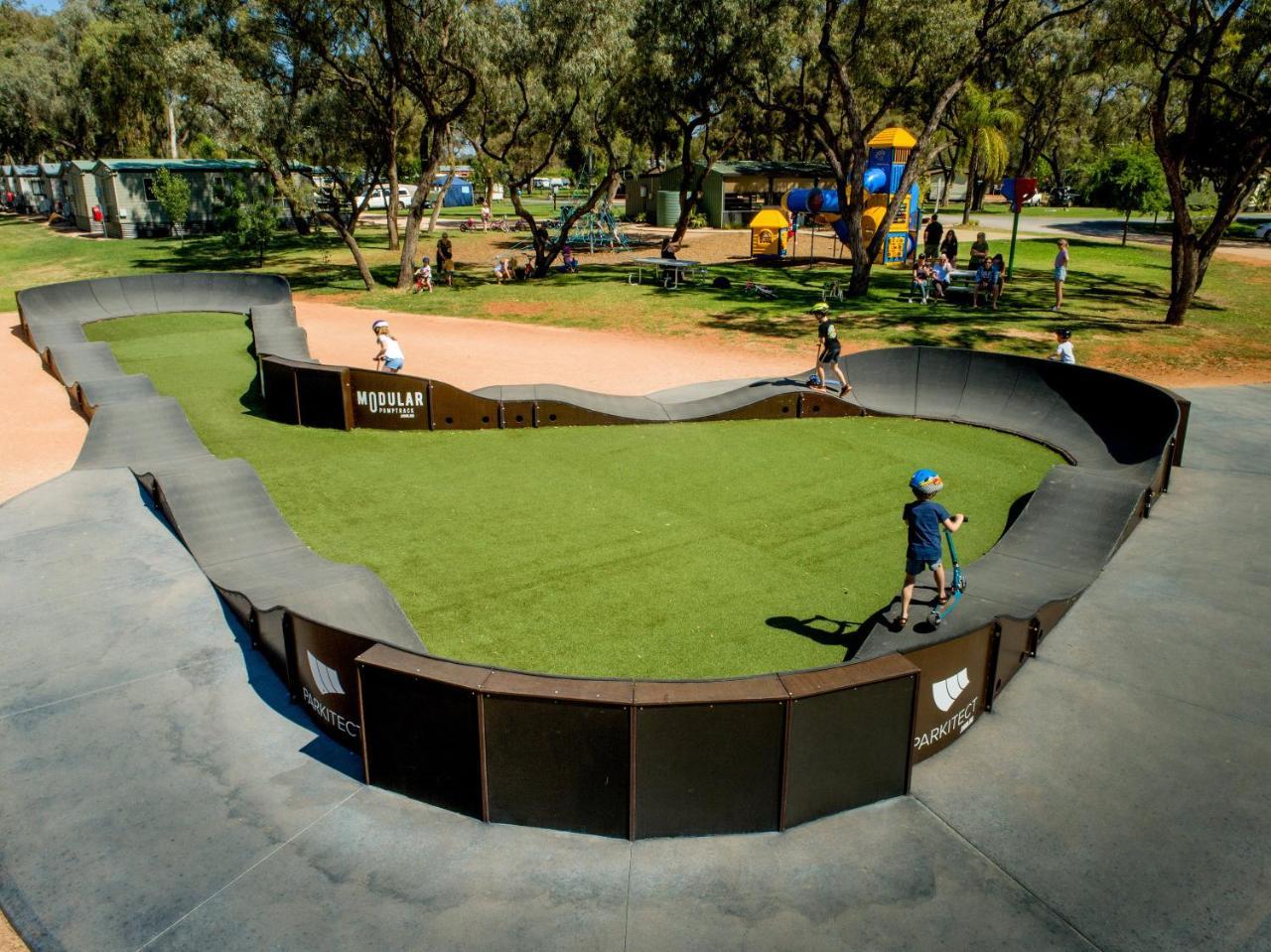 Big4 Renmark Riverfront Holiday Park Екстер'єр фото